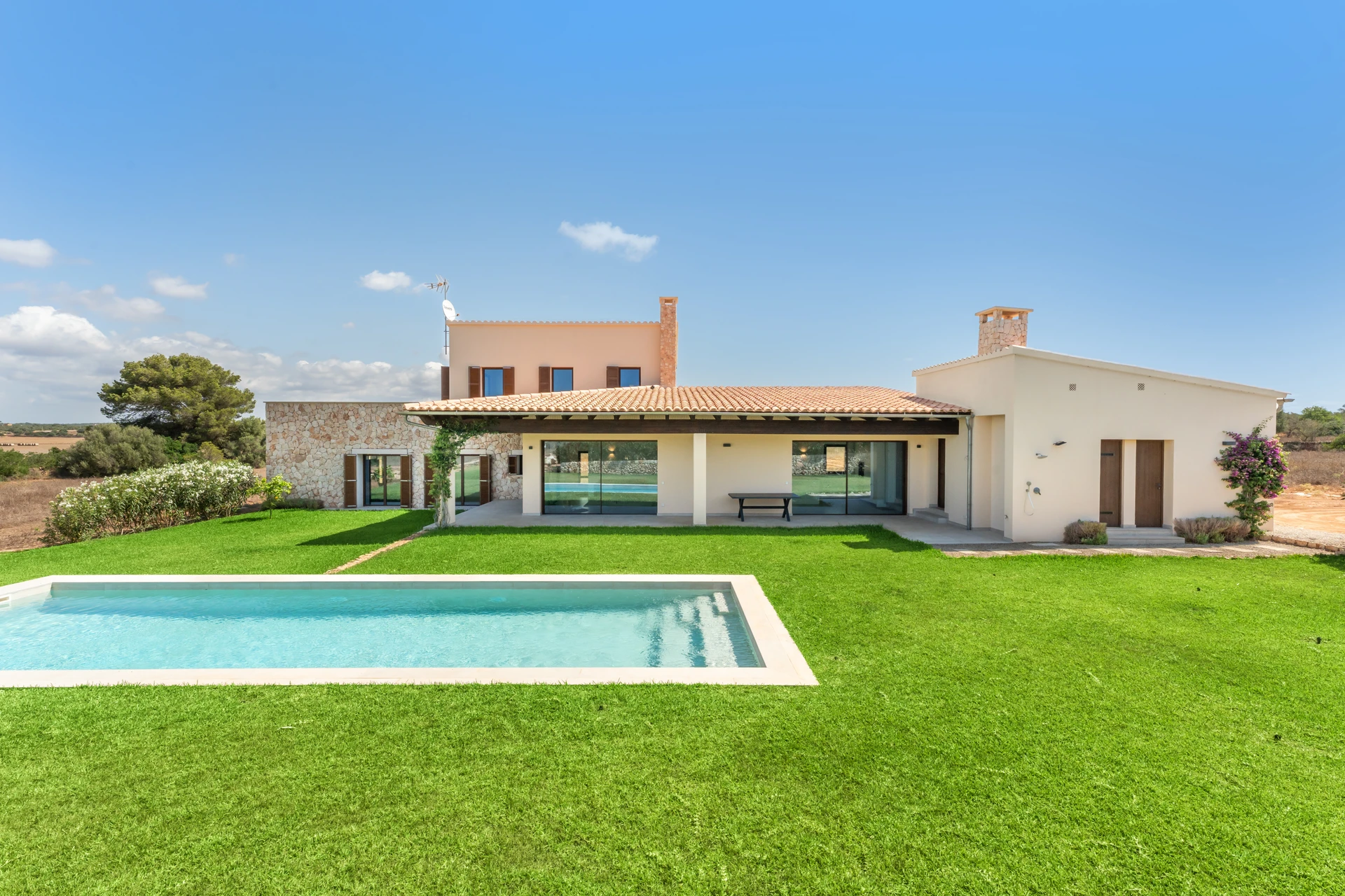 Finca rústica con estilo cerca de Ses Salines